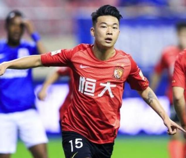 u23球员|国足终于有年轻人了：李铁十二强赛或召3名U23球员加入