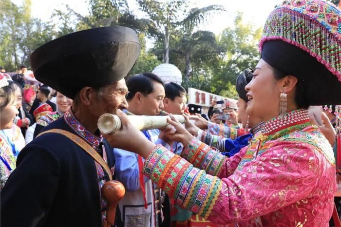 在丽江，跟少数民族同胞一起过“新年”是一种怎样的体验？