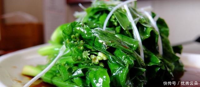 炒青菜,不要直接下锅炒,多加1个步骤,比饭店卖得还好吃!