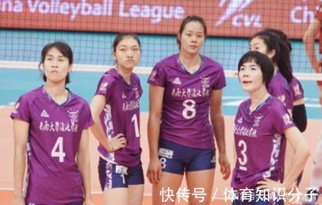 中国女排|中国女排迎来集体告别:12位国手名将正式宣布退役,1人年仅21岁