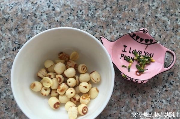 “天然盘尼西林”被发现,给孩子每天喝1碗,清肺化痰,少生病!