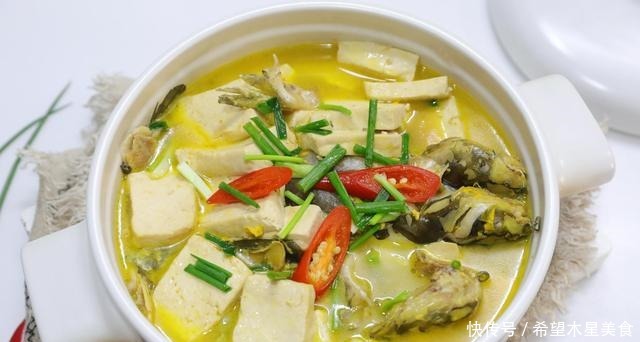 黄骨鱼焖豆腐如何做得好吃注意这3点,肉嫩汤鲜,暖身又暖胃