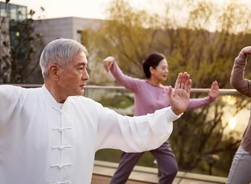 糖尿病|糖尿病患者可以吃豆腐嗎？提醒：若想養胰島，“2白”建議要少吃