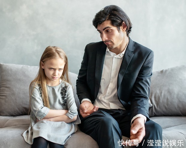 女孩|11岁女孩是4个孩子的“妈”,经常一个人无故哭泣我只是个孩子