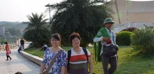 中国的城市，却是越南人的“天堂”，不少女性等着接待中国游客
