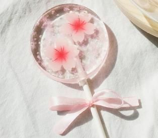 居然|学生党吃过就忘不了的糖果,居然有三种棒棒糖,图3还是“喜糖”