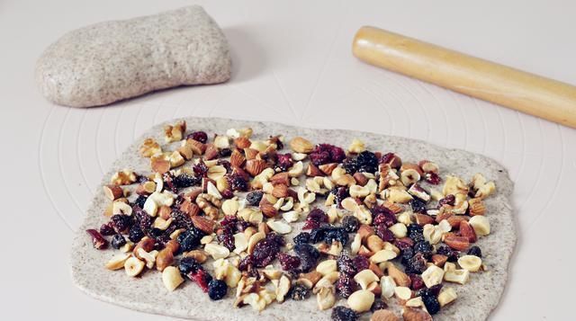 干果|夏天做面包,直接法又快又顺利,干果多的软欧,越嚼越香还无油