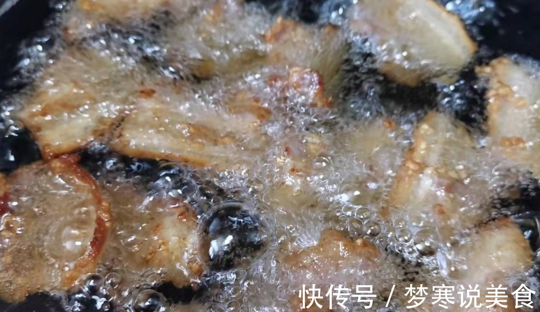 无法超越的五花肉下酒菜,香而不腻,做法简单,一口一块真过瘾