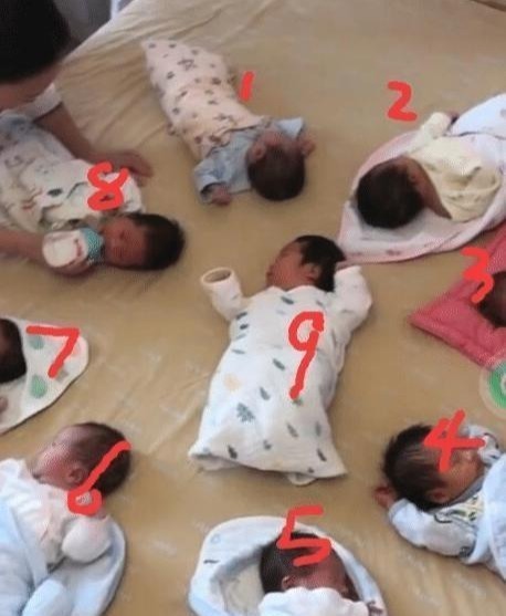 外婆|1个人带9个娃是啥体验最累外婆火了,后悔自己生了三胞胎女儿