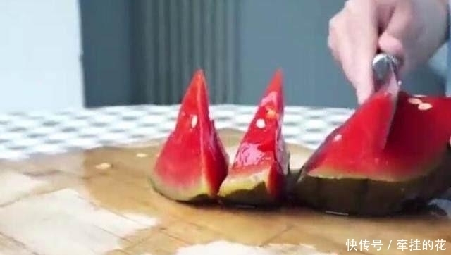 开水|老婆把西瓜扔在开水锅中煮,当时差点要骂她,半小时后我要感谢她