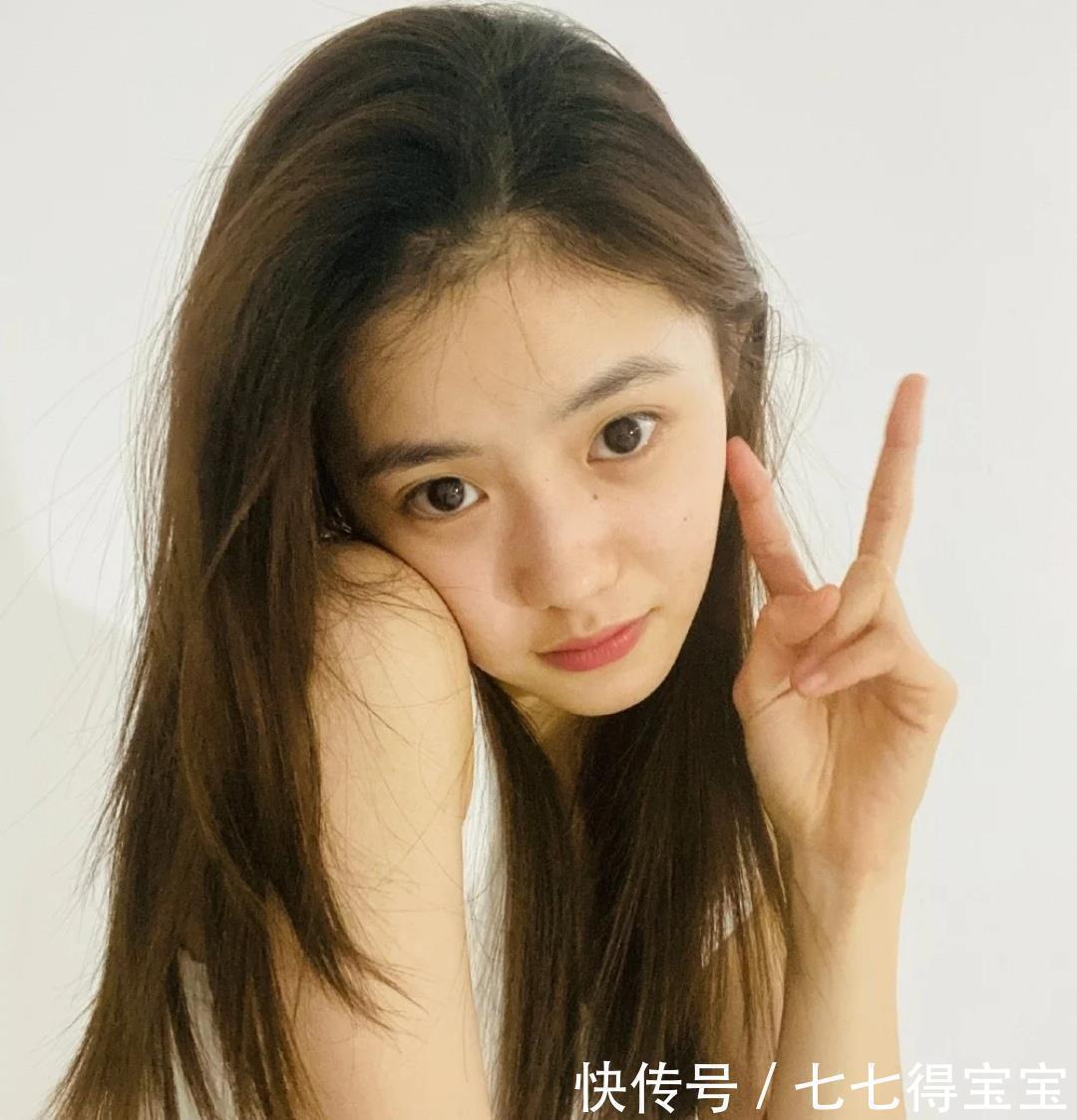 卷发|判断自己适合直发还是卷发,直发清纯美感十足,卷发温柔甜美