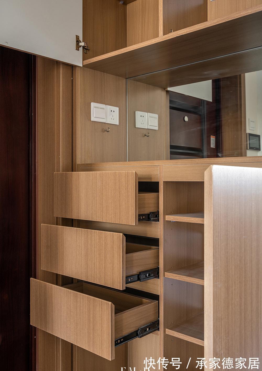 衣柜|100㎡精装房半包11万,不砸不拆只做“轻改造”,业主个个来偷师