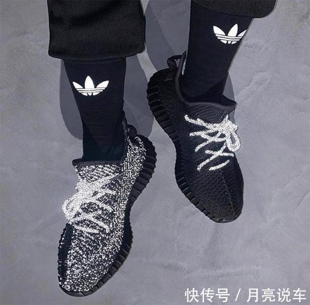 双颜值|颜值高到没朋友，Yeezy全新“水蜜桃满天星”让你闪耀朋友圈