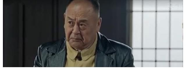 《香山葉正紅》選角敷衍，非特型演員演開國(guó)將帥，草臺(tái)班子既視感