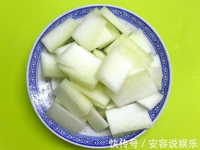 夏天，吃大鱼大肉不如喝此汤，清热解暑，鲜美营养，老少皆宜