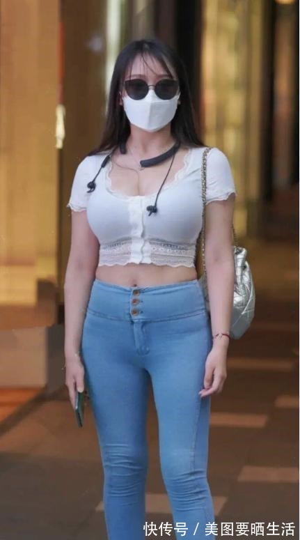 穿搭 青春朝气的打底裤穿搭减龄显气质,显得身材修长迷人,气质复古!