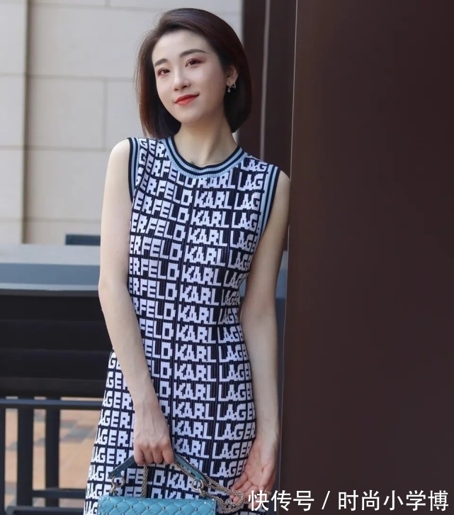 满身|满身字母提花连衣包臀裙,精致又大气!