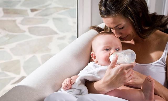 生长激素|孩子出现这三个信号 说明他在长高 宝妈不要轻易忽视了！