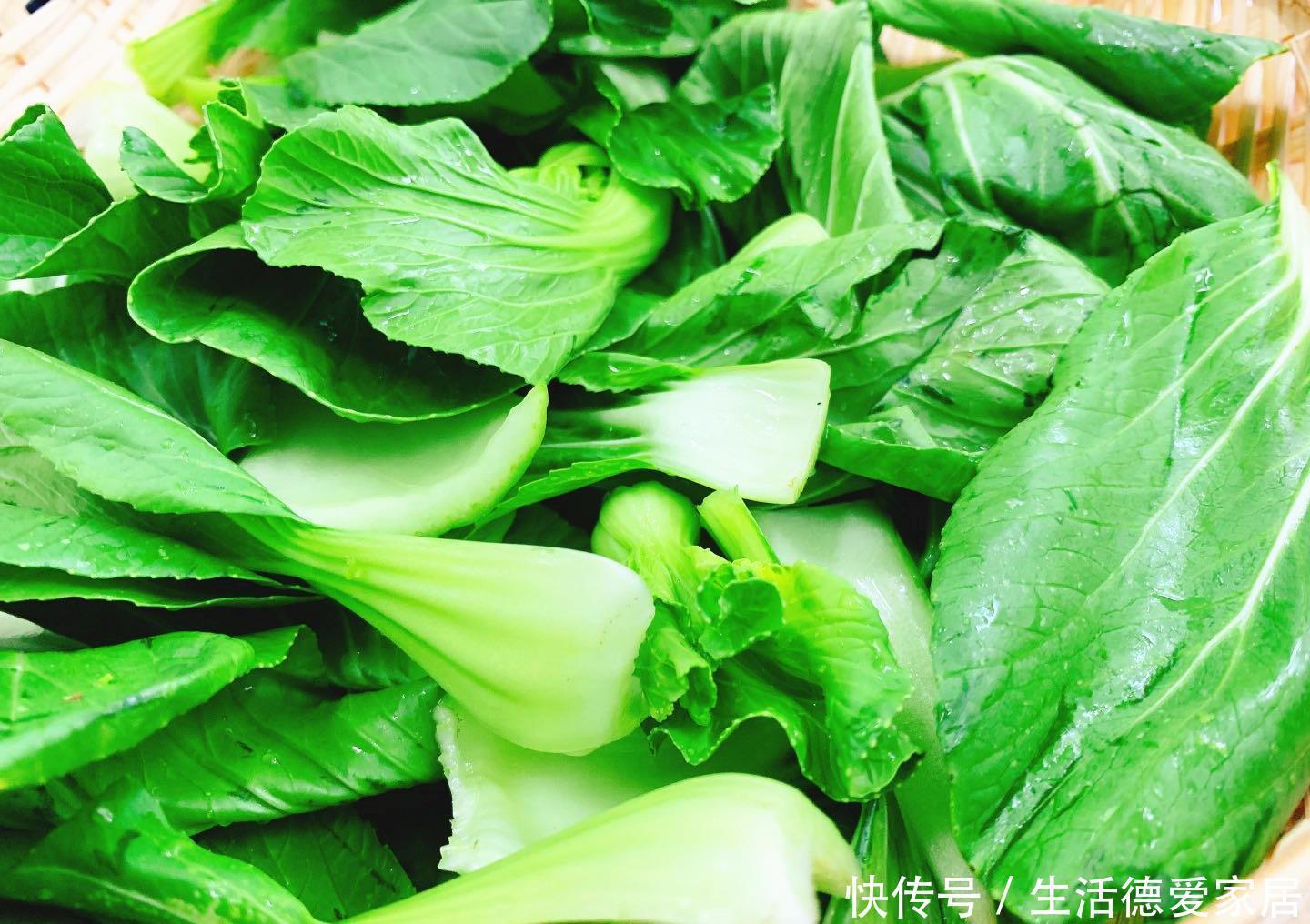 不管炒什么青菜,牢记3点,保证青菜脆绿不出水,比酒店更好吃