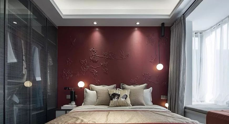 利用率|还在买衣柜现在流行“挖墙”装衣橱!