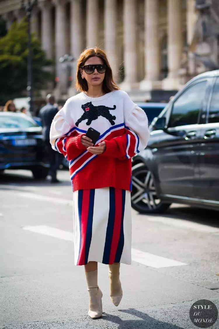 百褶裙|大毛衣+裙子, 才是2020秋冬最时髦的打开方式!