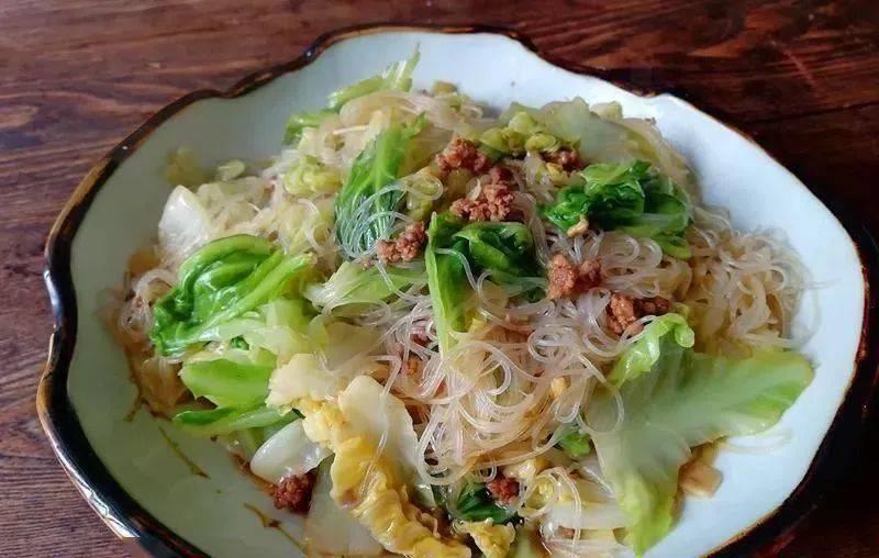 包菜焯水|包菜换种做法,比手撕包菜还香,又香又下饭!美味可口,非常美味