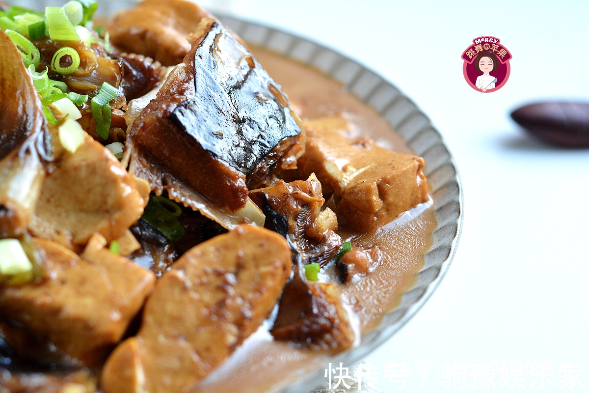 香气扑鼻|这鱼被称“老板鱼”，是魔鬼鱼的亲戚，全身无刺，鲜美不舍得挪筷