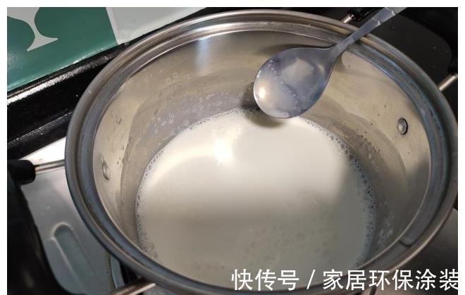 牛奶|家里牛奶喝不完,换个新做法,外酥里嫩奶香浓郁,孩子特别喜欢吃