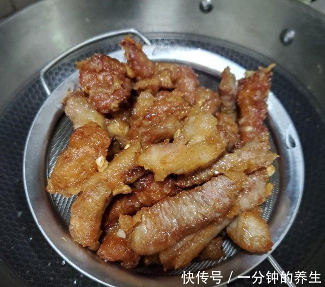 炸酥肉,香酥可口,肉香四溢!
