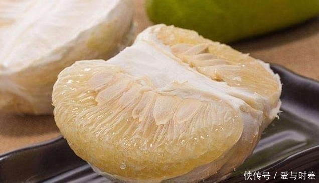 冬季吃柚子好处多，还是养生的圣品，但提个醒：2种人尽量别碰