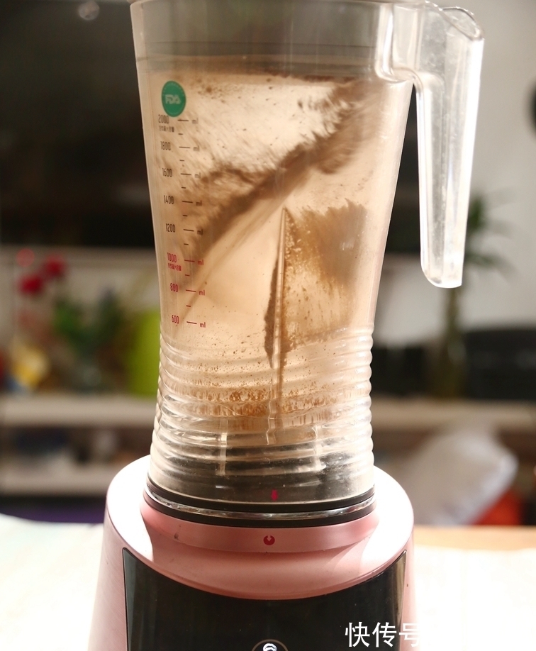红烧酱油|跟30年老大厨学来的秘制鸡做法:外焦里嫩,筷子一扒就脱骨!