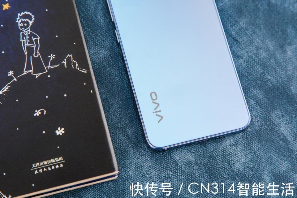 turbo|vivo S10 Pro首发评测：108MP主摄+光致变色，一段与光的奇妙际遇