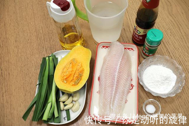 立秋贴秋膘,给家人吃砂锅菜,营养美味,少油盐入口即化没吃够