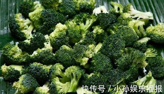 小宁|西兰花里有虫子?用清水洗等于吃虫卵,教你一招,虫卵乖乖跑出来