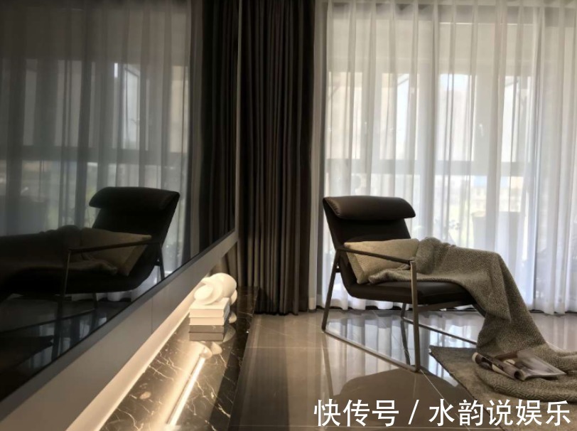 床头|传统装修不高级试一试极简风格设计,收纳藏而不露,场面大气