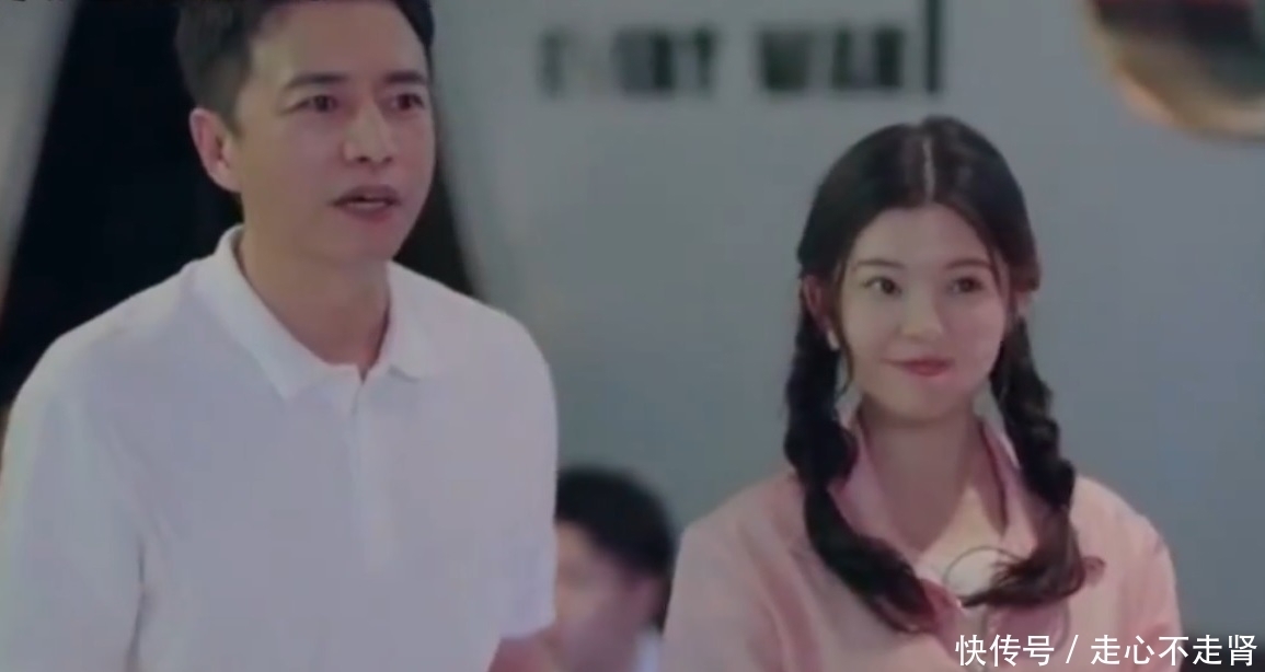 《乌鸦小姐与蜥蜴先生》顾川陪着姜小宁一起唱歌跑调,现场嗨起来