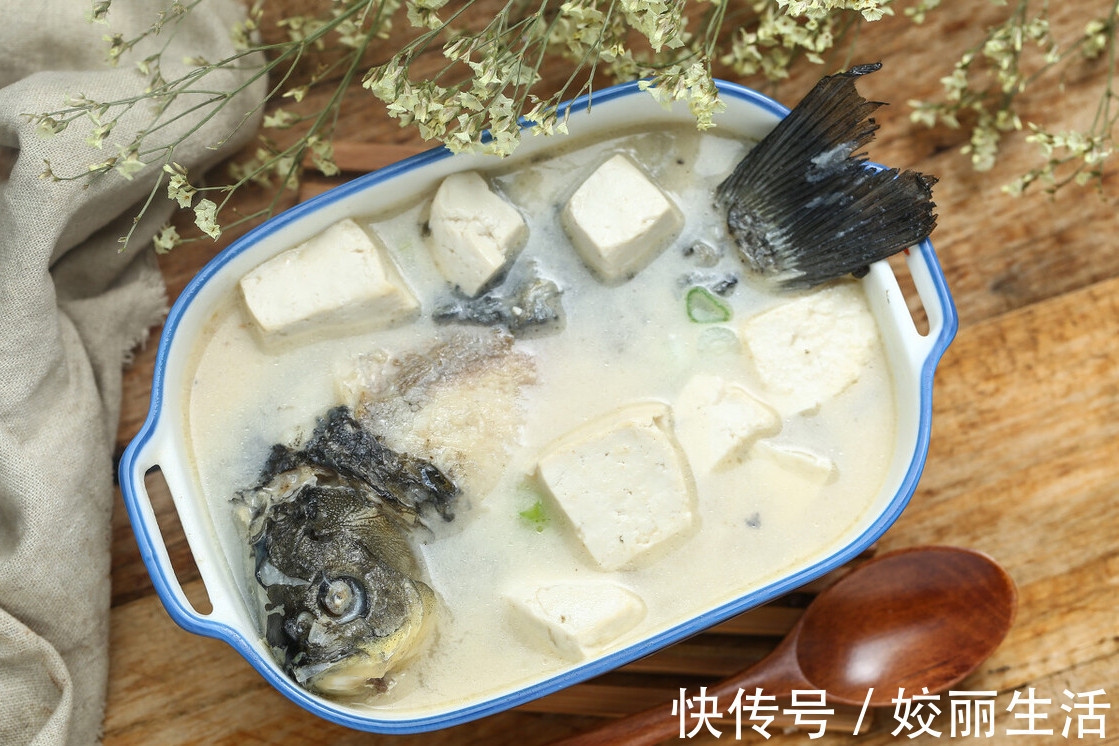 要点|怎样才能炖出好喝的鱼汤牢记3个要点,鱼汤鲜美奶白还不腥