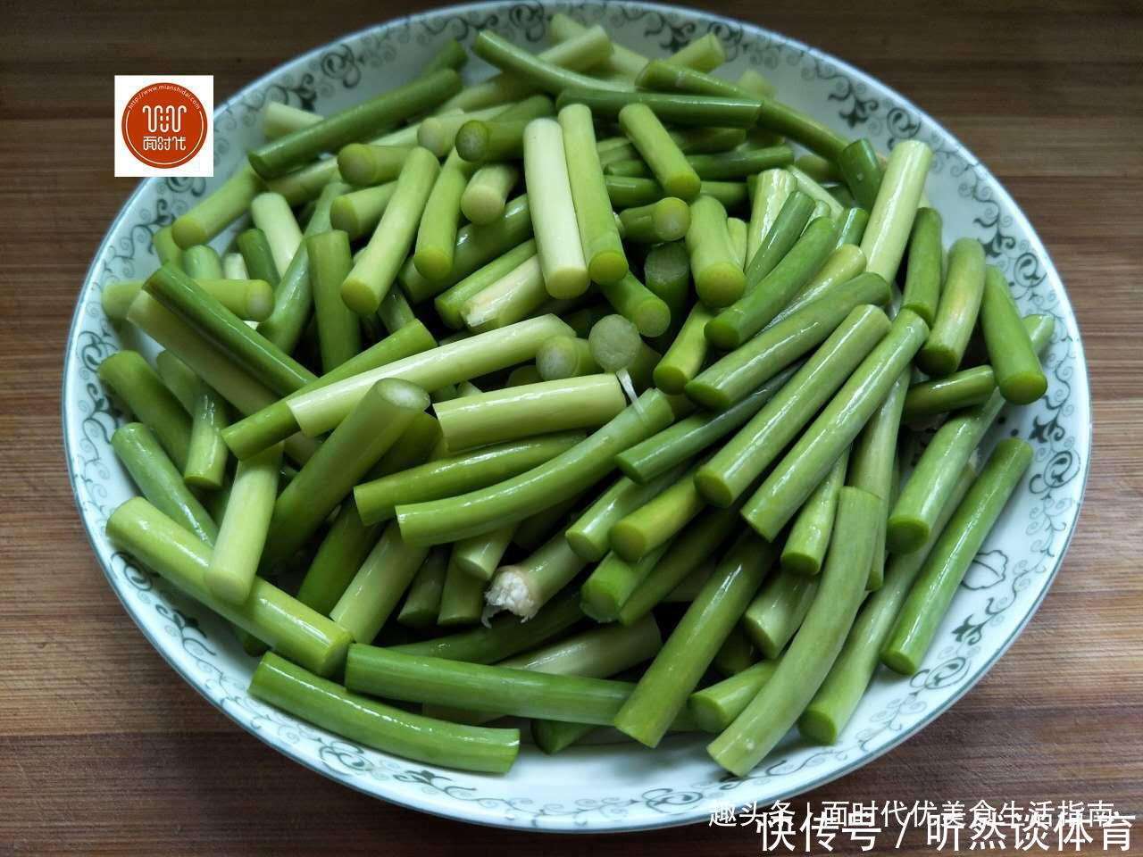 美食生活|教你一道快手下饭菜,做法简单,味道却超好,闻着香吃着更香!