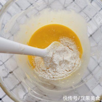 轻乳酪芝士蛋糕|美味用料少?无糖低碳乳酪芝士小方?减脂吃