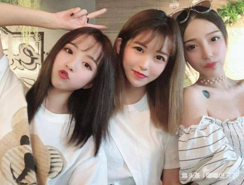 |搞笑一刻:就让这冰冷的雨滴疯狂的打在我的保时捷车顶上吧