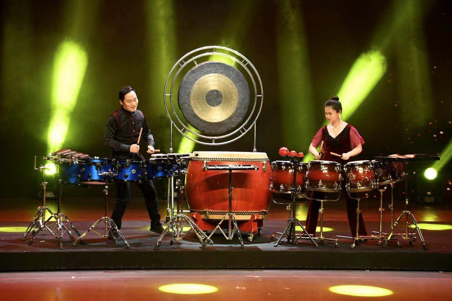  英雄|上海吹响舞台精品力作集结号，红色题材讴歌英雄，抗疫故事致敬时代