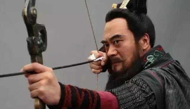 水浒|水浒中，宋江3次提让位，但都不敢接，一人敢接，宋江不敢让