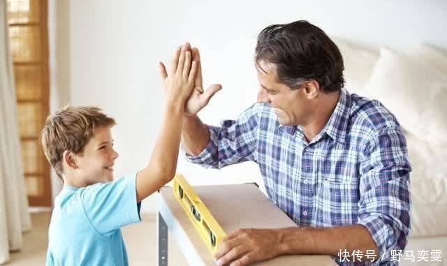 教育方式|“爸,咱家有多少钱”三位父亲的回答,造就孩子不同的人生格局