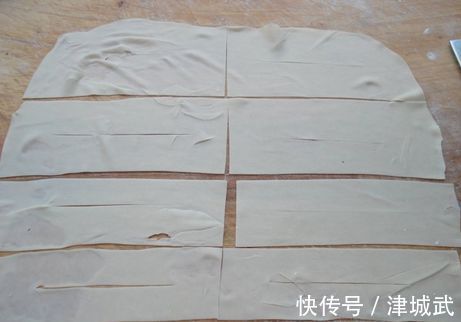 早餐还在买着吃?手把手教你做杂粮煎饼,酥香脆,健脾养胃促消化