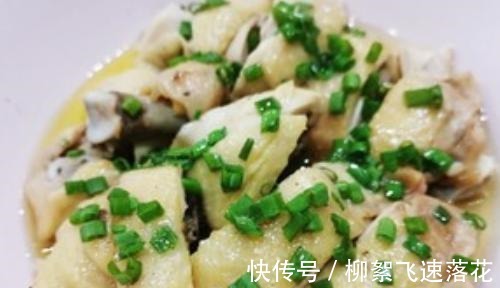 鸡肉别再炖汤了，教你1道“葱油鸡”，鸡肉嫩滑多汁，鲜香下饭！