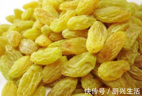 吃葡萄干|50岁后睡前吃点“葡萄干”，3大好处“找上门”，养生更“长寿”