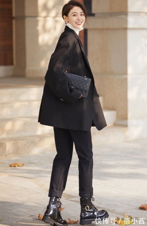 亮色系 “西装”别再搭配牛仔裤了,今年流行“成套穿”,简单大气有气场