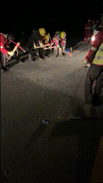 |搞笑GIF:宝宝:这吃的是什么呀,怎么越吃越困呢