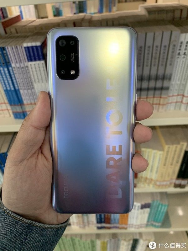 图书馆|图书馆猿のrealme 真我 Q2 Pro 5G 智能手机 简单晒