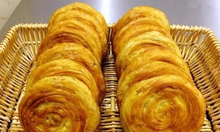 农村奶奶教你做香酥肉饼,牢记2大技巧,香酥可口,咬一口直掉渣